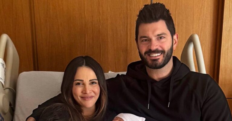 Former Bachelorette Andi Dorfman Shares Daughters Name 1st Photos 01 2024